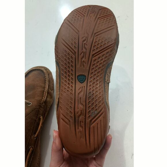 Ariat Men's Holbrook leather Boots Chukka moccasin distressed. Size 9.5 - Picture 7 of 10